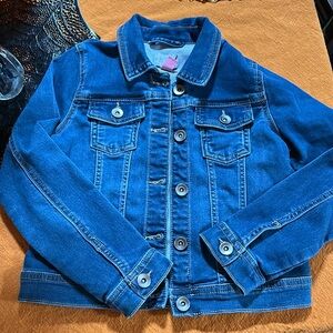 Girls children’s place size 7/8 Jean jacket. Great condition.